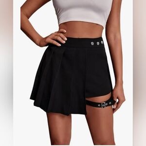 SHEIN Black High Waisted Skorts with Thigh Belt